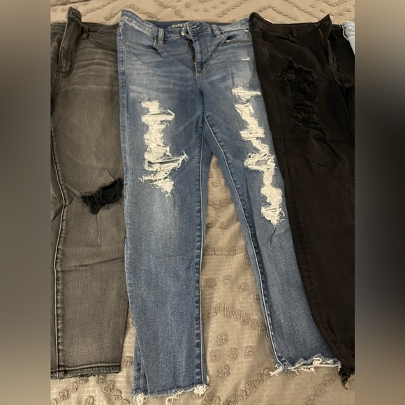 American Eagle Jeans - Picture 4 of 6